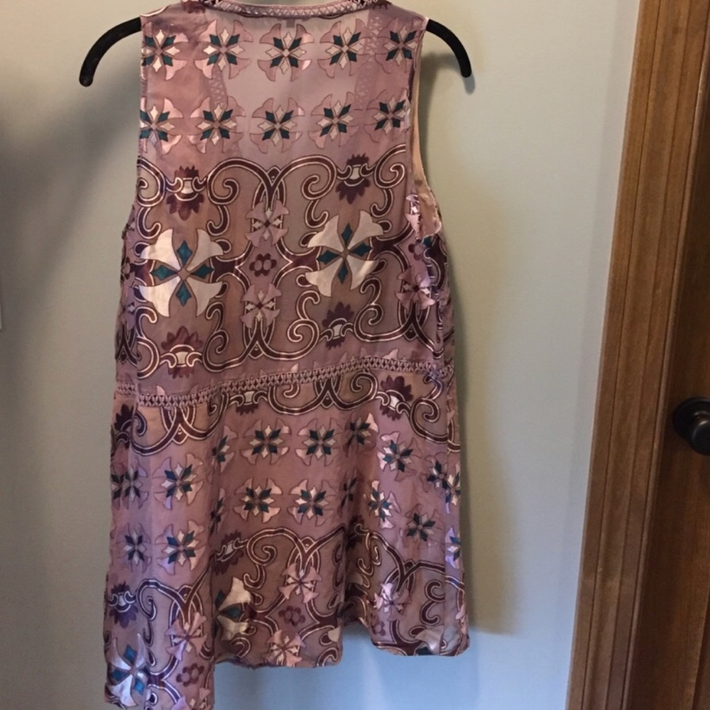 Shift Dress With Beautiful Pattern - image 3